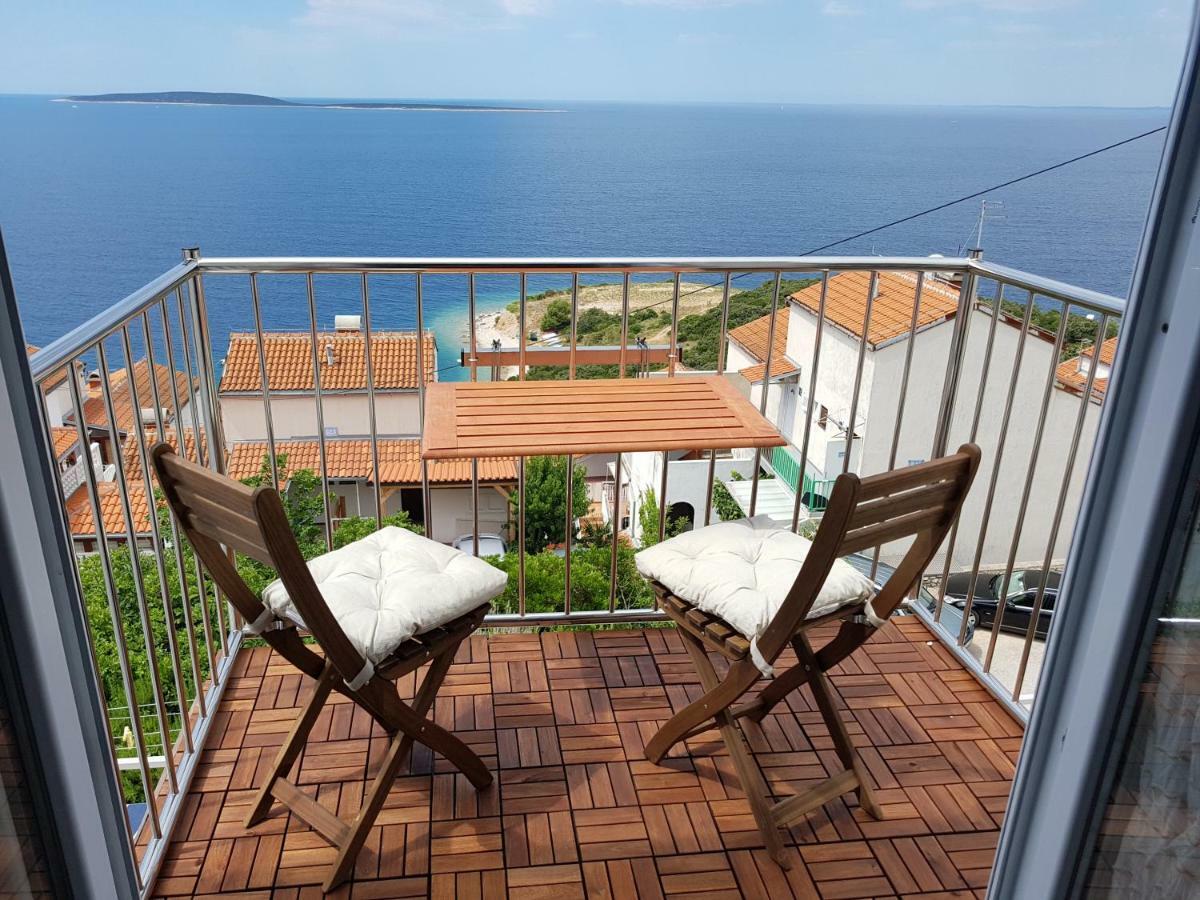 Modern Two Floors Apartment With A Beautiful View Martinšćica المظهر الخارجي الصورة